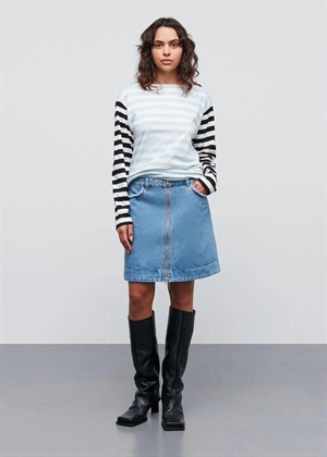 Riva Classic denim skirt Mid Blue Denim Mads Nørgaard 